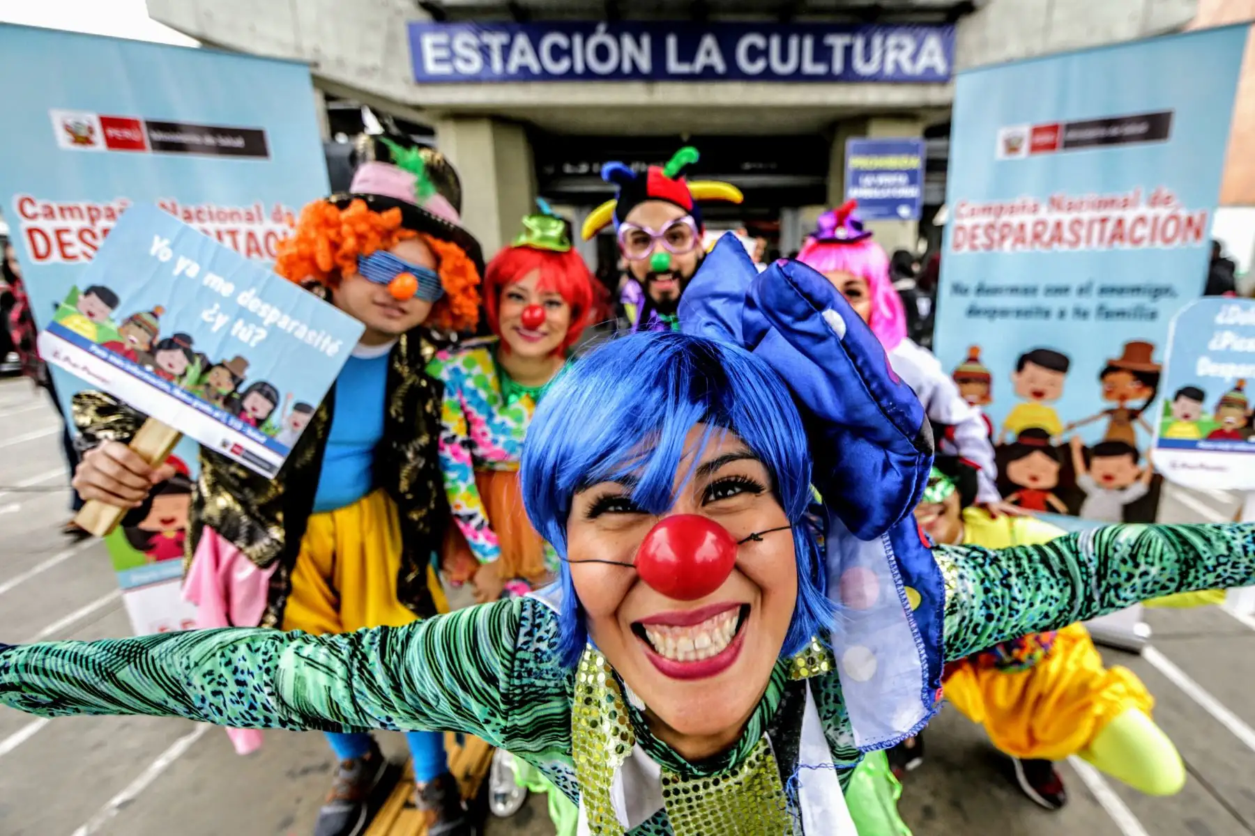 Campaña de desparasitación del Minsa en la estación de la Cultura en San Borja. Foto: ANDINA/Luis Iparraguirre