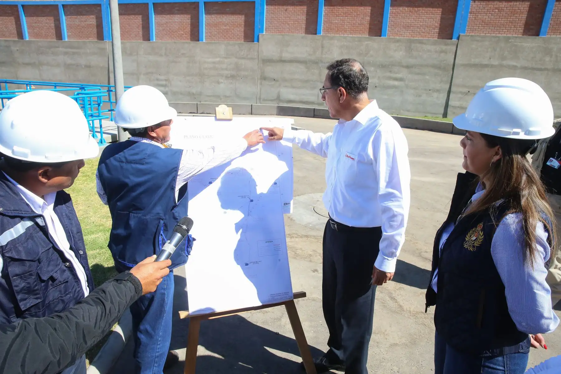 Presidente de la República, Martín Vizcarra,visitó planta de tratamiento La Joya, en la regiòn de Arequipa.Foto: Presidencia Perù/Juan Carlos Guzman