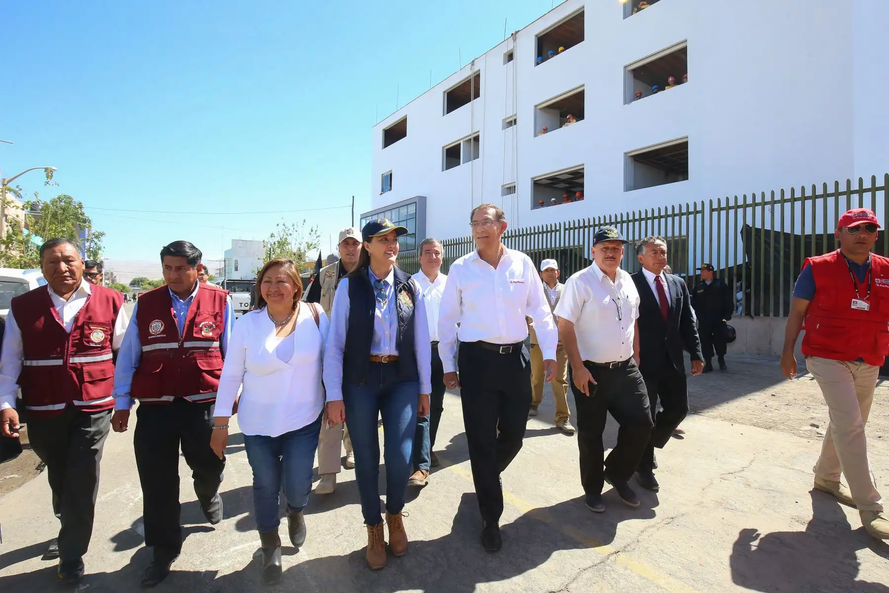Presidente de la República, Martín Vizcarra, inspeccionò obras del centro de salud de la Joya, en la regiòn de Arequipa.Foto: Presidencia Perù/Juan Carlos Guzman