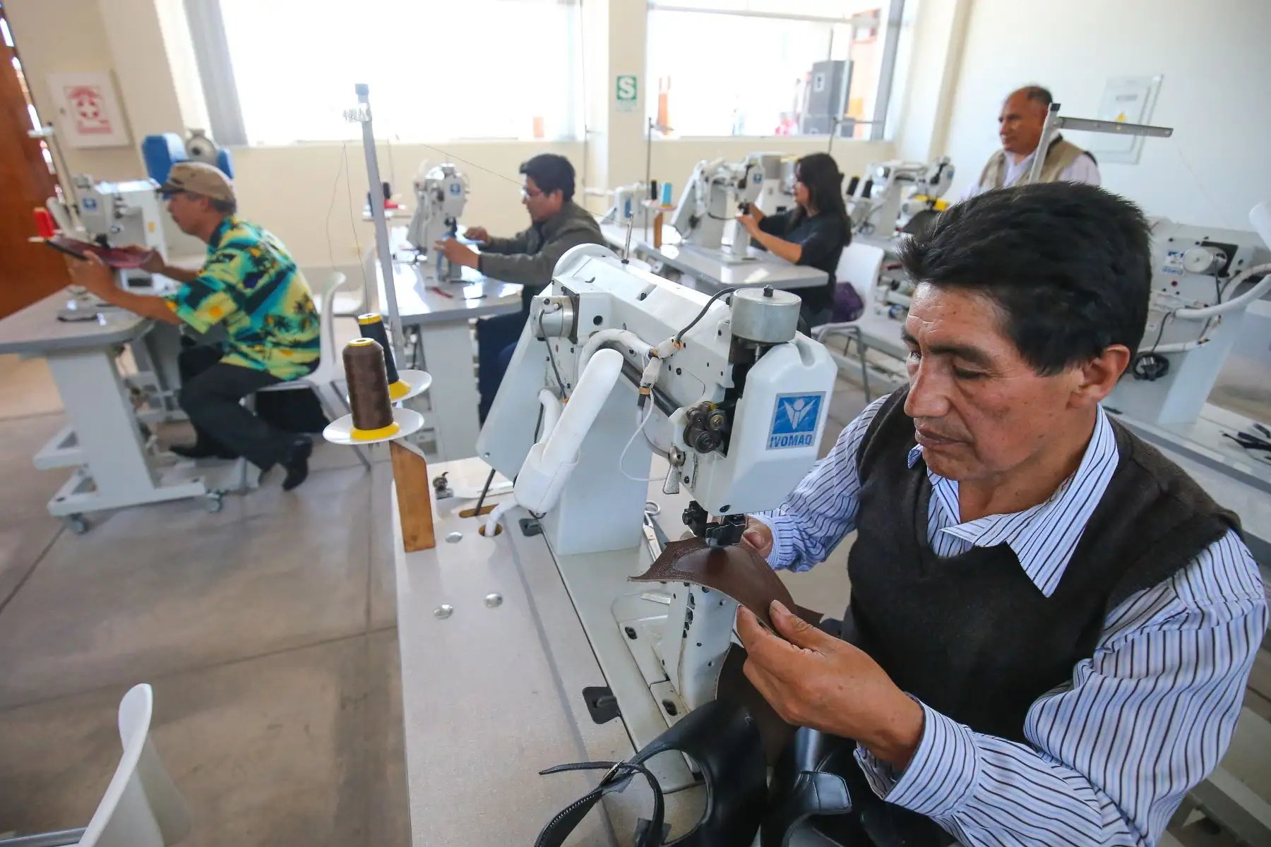 Presidente de la República, Martín Vizcarra, visitò el centro de innovación productiva y transferencia tecnológica de cuero y calzado en Arequipa.Foto: Presidencia Perù/Juan Carlos Guzman
