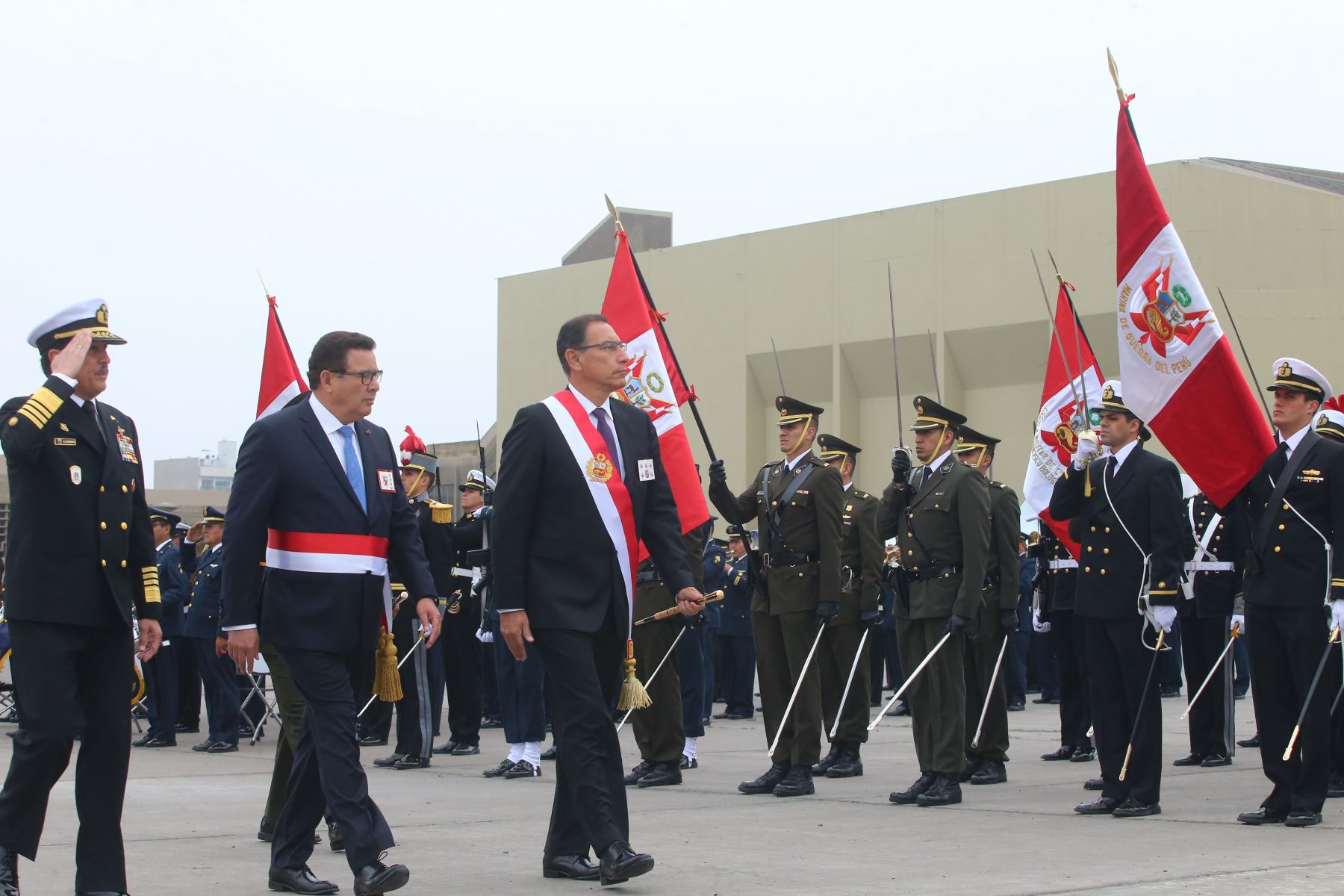 21/09/2018   El Presidente de la República, Martín Vizcarra, encabeza esta mañana la ceremonia por el Día de las Fuerzas Armadas. Foto: ANDINA/Prensa Presidencia/Juan Carlos Guzmán.
