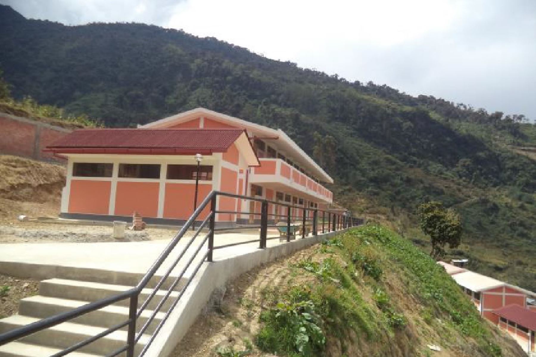 Concluyen trabajos de construcción en cuatro colegios de Huánuco, informó el Ministerio de Educación.
