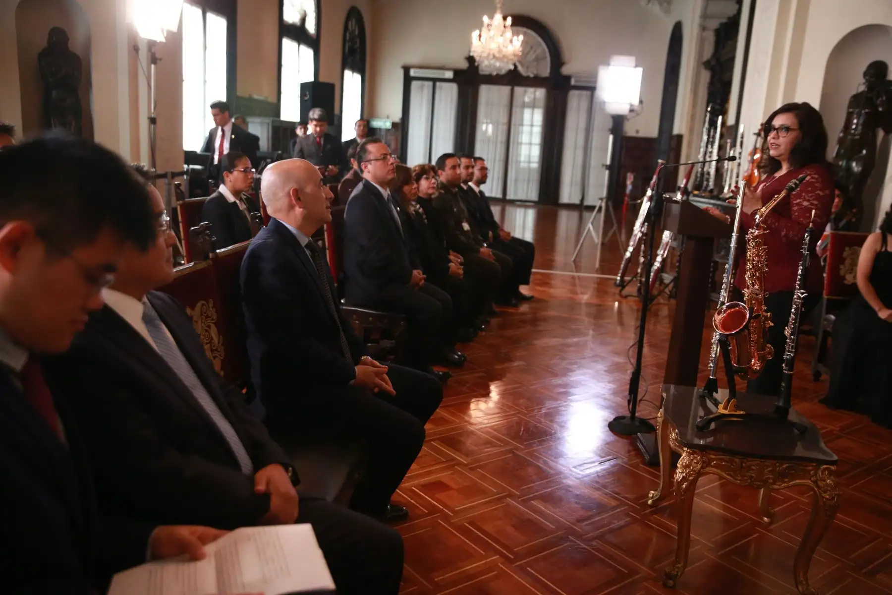 La primera dama Maribel Díaz participó esta mañana en la ceremonia de entrega de donación de instrumentos musicales a Sinfonía por el Perú por parte de la Embajada de China. Foto: ANDINA/Vidal Tarqui/ Prensa Presidencia