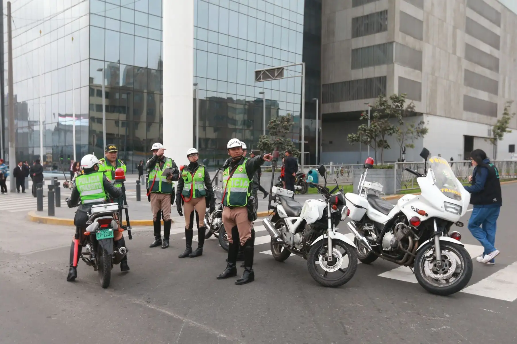 Seguridad para debate Municipal 2018 organizado por el JNE Foto: ANDINA/Vidal Tarqui