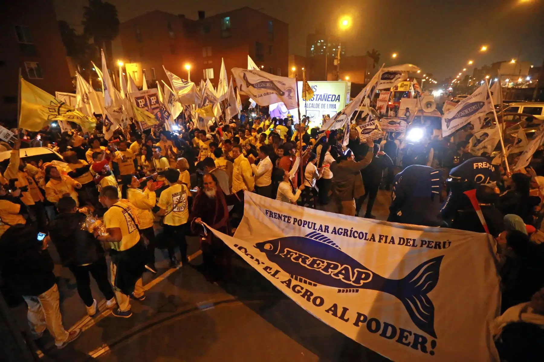 Simpatizantes de partidos politicos  a la alcaldía de Lima. Foto: ANDINA/Vidal Tarqui