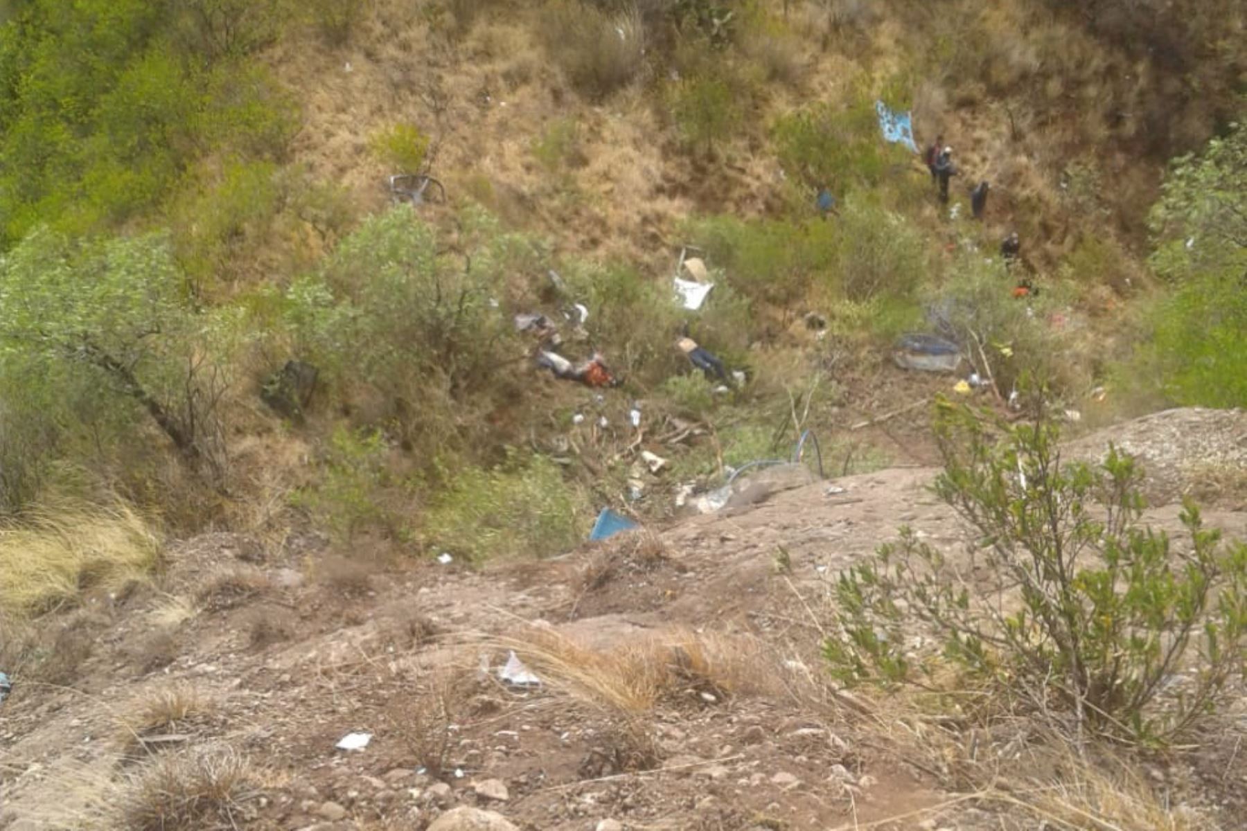Accidente se registró esta tarde en el sector Anra Tincoc de la carretera Cusco-Paruro-Chumbivilcas.