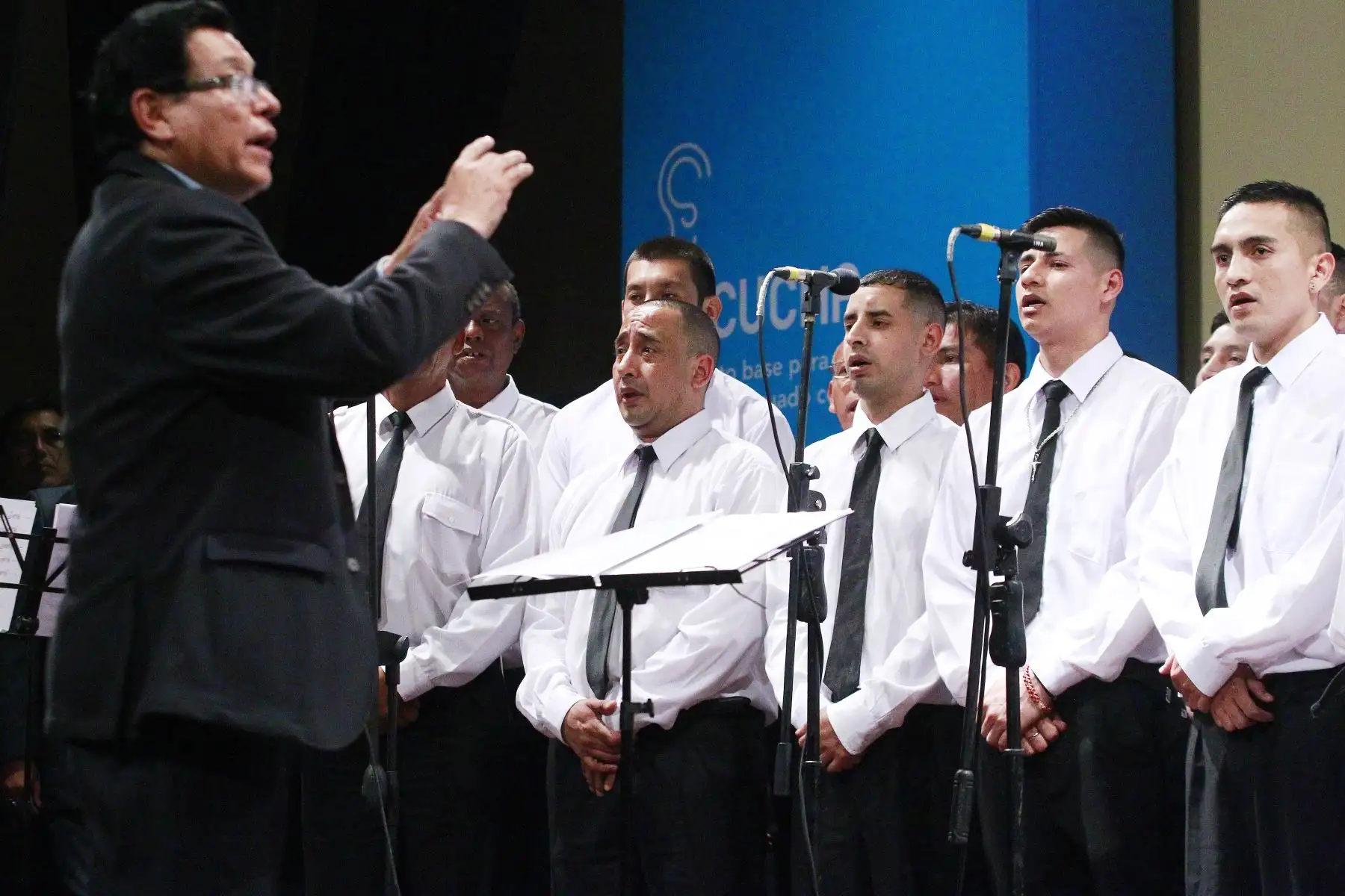 Gran recital de Internos del penal " Sarita Colonia " en la clausura  del evento Premio Nacional de la  juventud organizado por el Ministerio de Educación. Foto: ANDINA/Eddy Ramos.