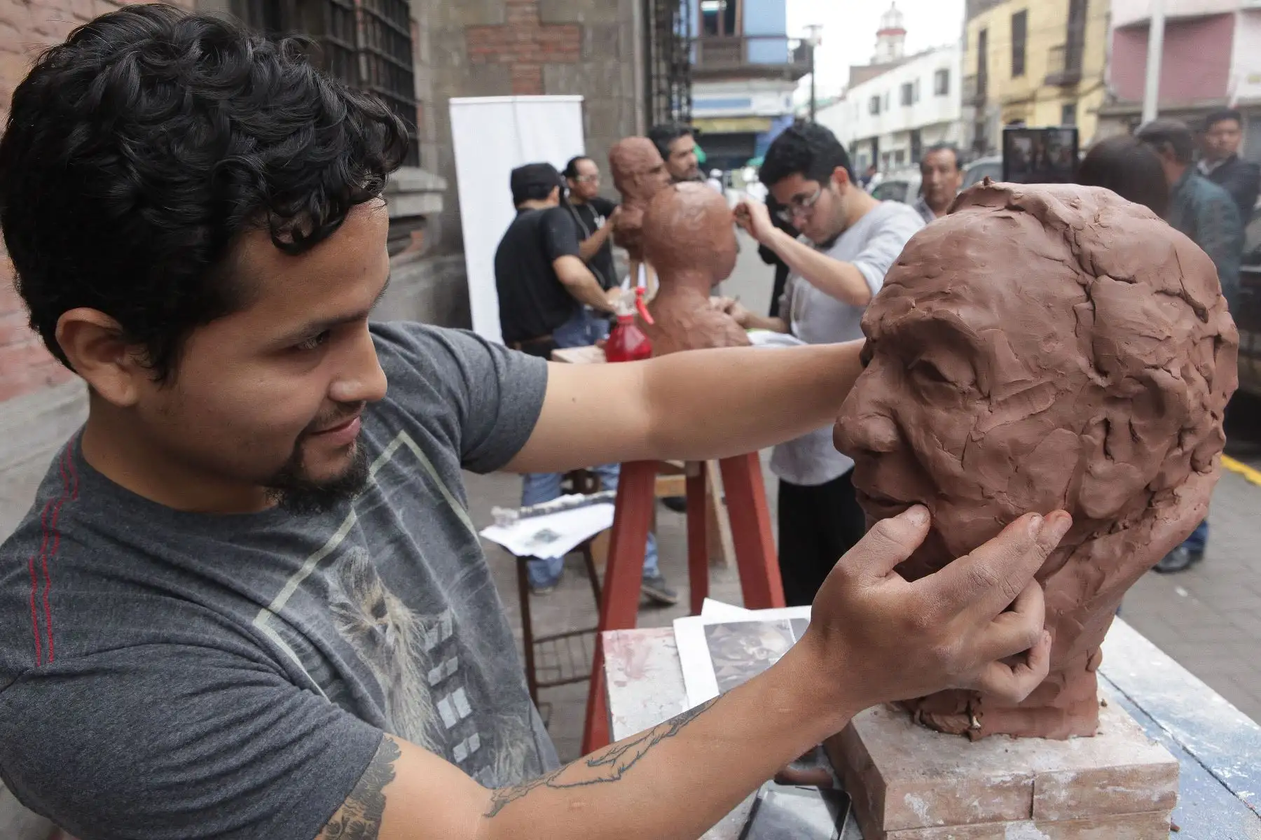 La centenaria Escuela de Bellas Artes se convierte en la Universidad Nacional Autónoma de Bellas Artes del Perú. Foto: ANDINA/Héctor Vinces