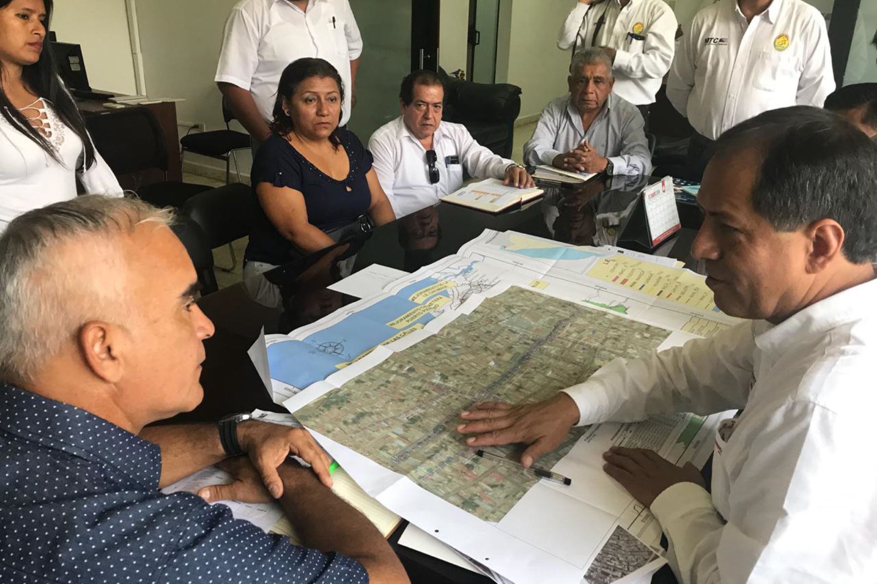 El director para la Autoridad para la Reconstrucción con Cambios (ARCC), Édgar Quispe Remón, se reunió con autoridades regionales y locales de Tumbes.