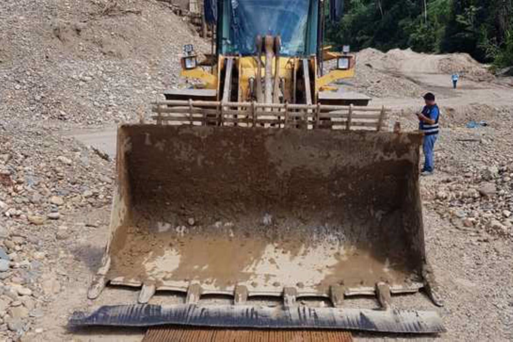 Policía Nacional ejecutó operación contra la minería ilegal en la zona de amortiguamiento de la reserva comunal de Amarakaeri, ubicada en la provincia del Manu, región Madre de Dios.