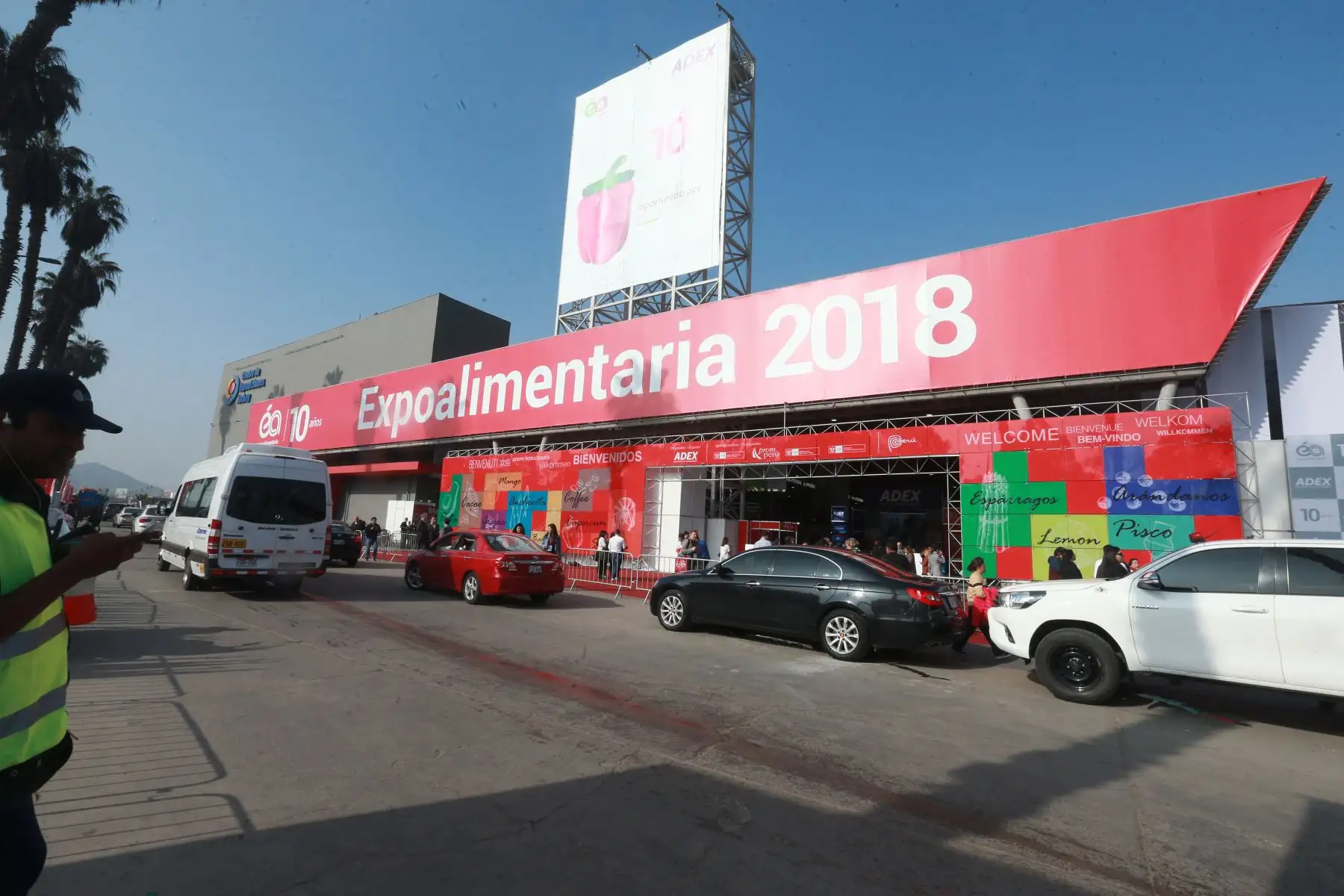 Representantes de empresas y asociaciones  asisten a la décima edición de la Feria Expoalimentaria.Foto: ANDINA/Vidal Tarqui