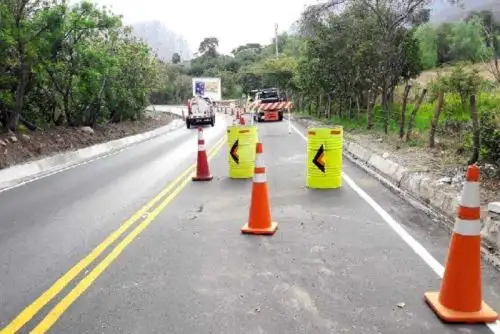 Por desprendimiento cierran carretera Cajamarca- Ciudad de Dios