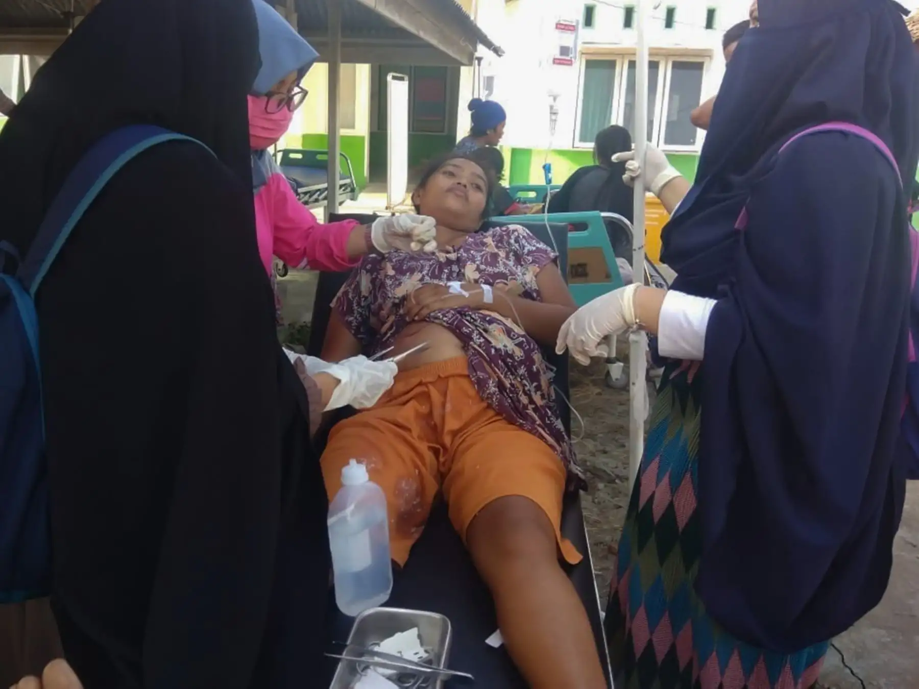 Indonesia se vio sacudida por un poderoso terremoto de 7,5 grados de magnitud el 28 de septiembre, horas después de que al menos una persona fuera asesinada por un edificio que se derrumba en la misma parte del país. AFP