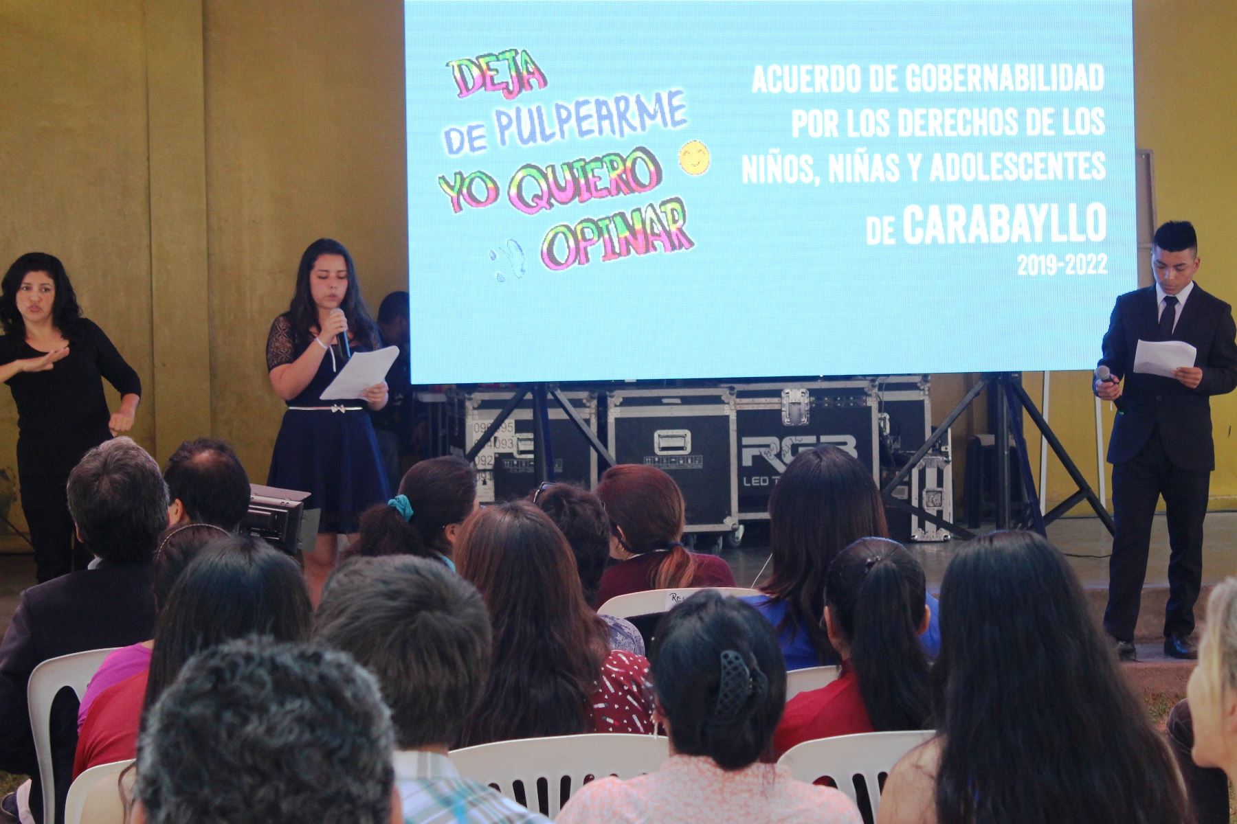 Adolescentes piden a candidatos municipales incluirlos en sus planes de gestión. Foto: ANDINA/Difusión.