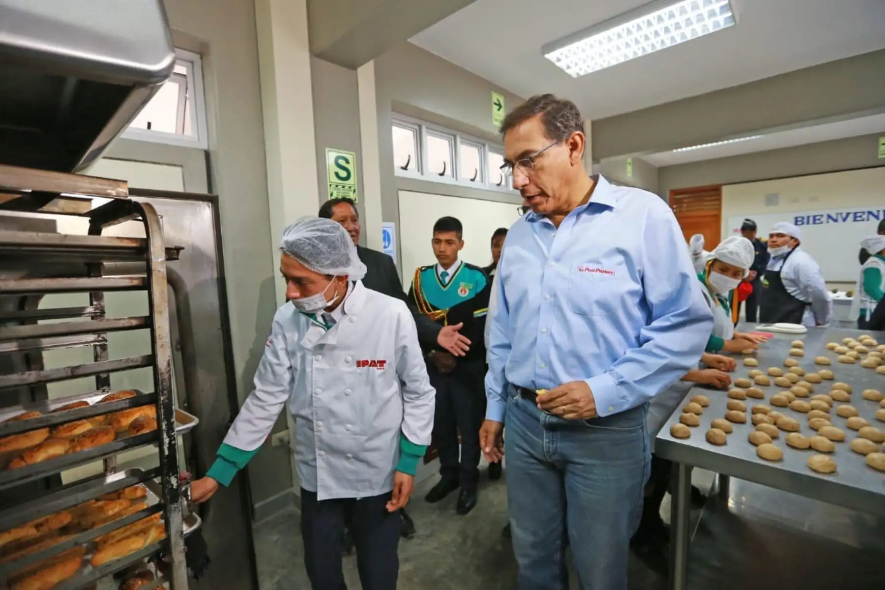 El presidente de la República, Martín Vizcarra, junto al ministro de Educación, Daniel Alfaro, inaugura las nuevas instalaciones del colegio N.° 8190 Sol Naciente de Carabayllo, que albergará a más de mil a estudiantes de primaria y secundaria.Foto: ANDINA/Prensa Presidencia