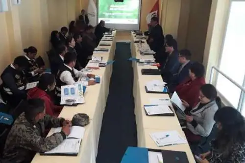 El Ministerio del Interior presidió la segunda sesión descentralizada de la Comisión Multisectorial de Naturaleza Permanente contra la Trata de Personas y el Tráfico Ilícito de Migrantes en la ciudad de Huancayo, en la región Junín, con participación de representantes de instituciones públicas y organizaciones civiles.