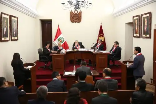 TC deja al voto demanda sobre cuestión de confianza