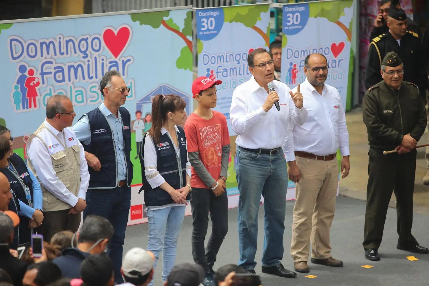 Presidente Martín Vizcarra, participò en campaña "Domingo Familiar de la Salud", con el fin de reducir la anemia y llegar a la meta del 19% en el Bicentenario.Foto: ANDINA/Prensa Presidencia