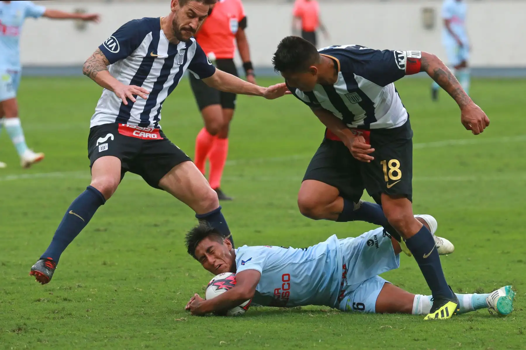 Alianza Lima venció a Real Garcilaso y se vuelve a meter en la lucha por el Clausura. Foto: ANDINA/Vidal Tarqui