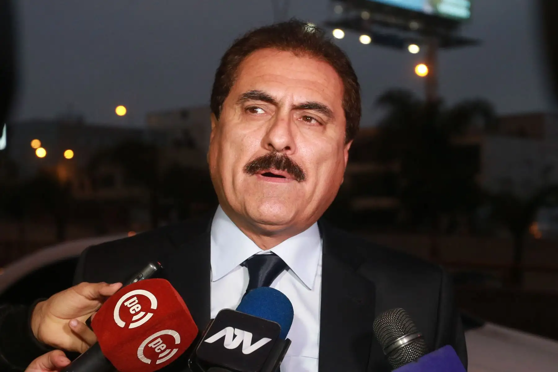 Julio Gago Candidato a la alcaldía de Lima. por agrupación Avanza País/Vidal Tarqui