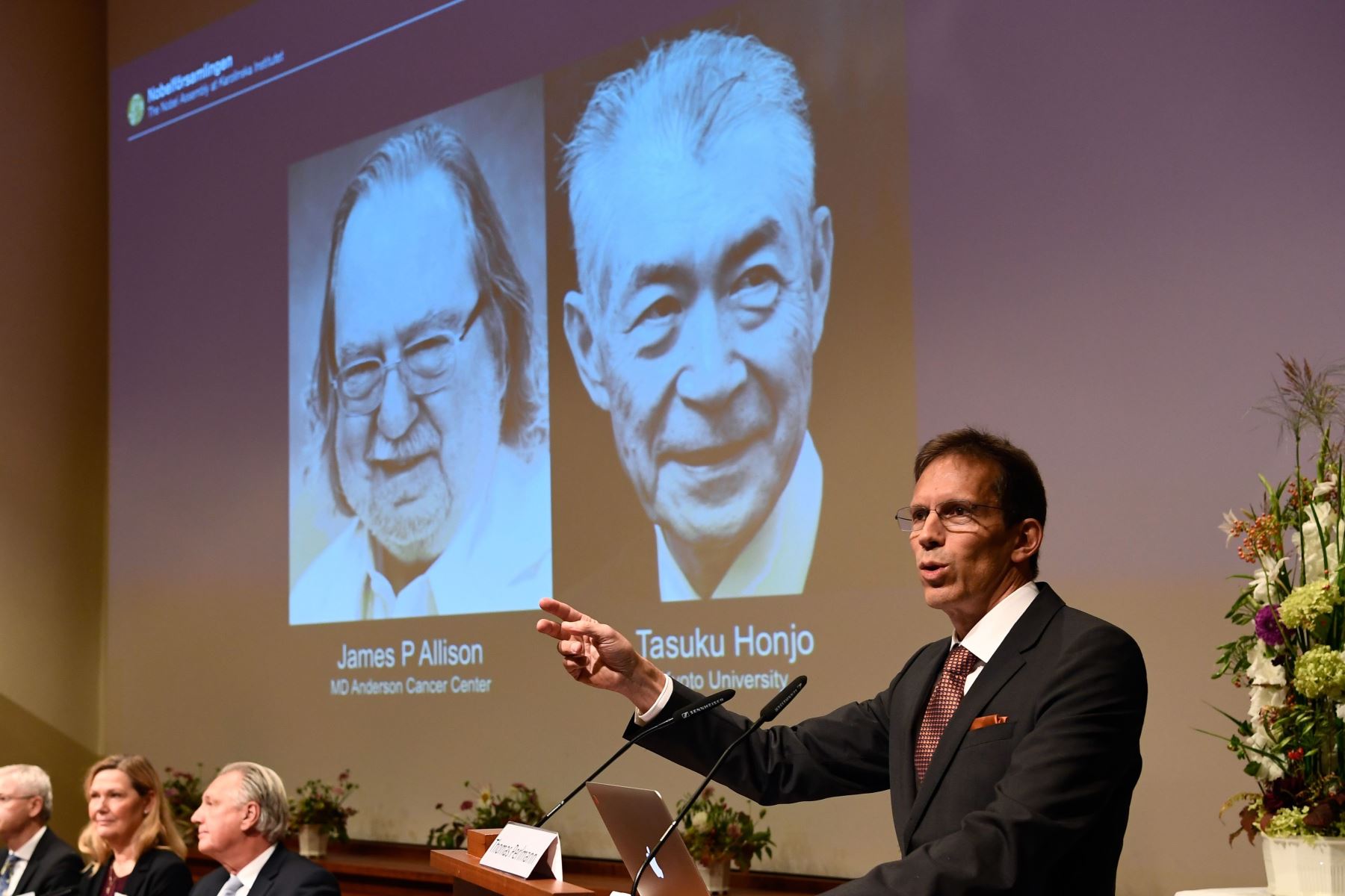 Tasuku Honjo de Japón y James P Allison  de los EE. UU., ganadores del Premio Nobel de Medicina 2018  Foto: AFP