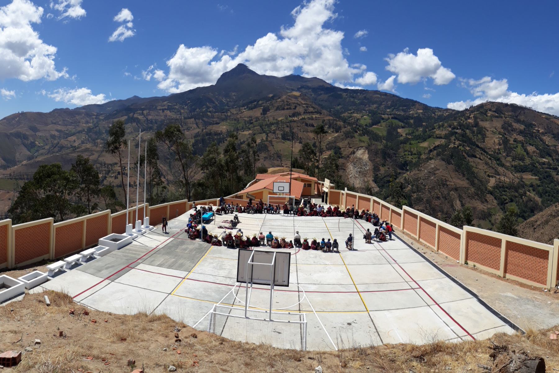Inauguran moderna institución educativa para escolares del caserío altoandino de Paygacerca, ubicado en la provincia de Ferreñafe.