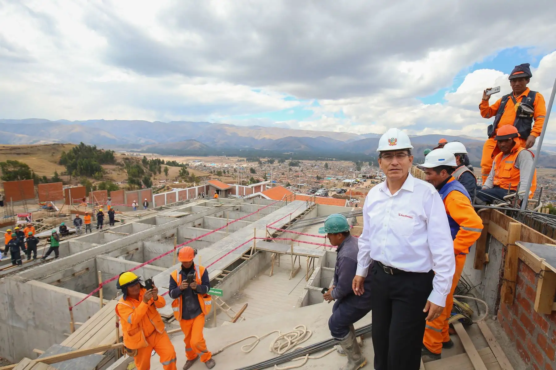 Presidente Vizcarra inspecciona las obras de construcción de la Planta de Tratamiento para la remoción de arsénico en el agua de consumo humano en la provincia de Jauja.Foto: ANDINA/Juan Carlos Guzman/Presidente Presidencia