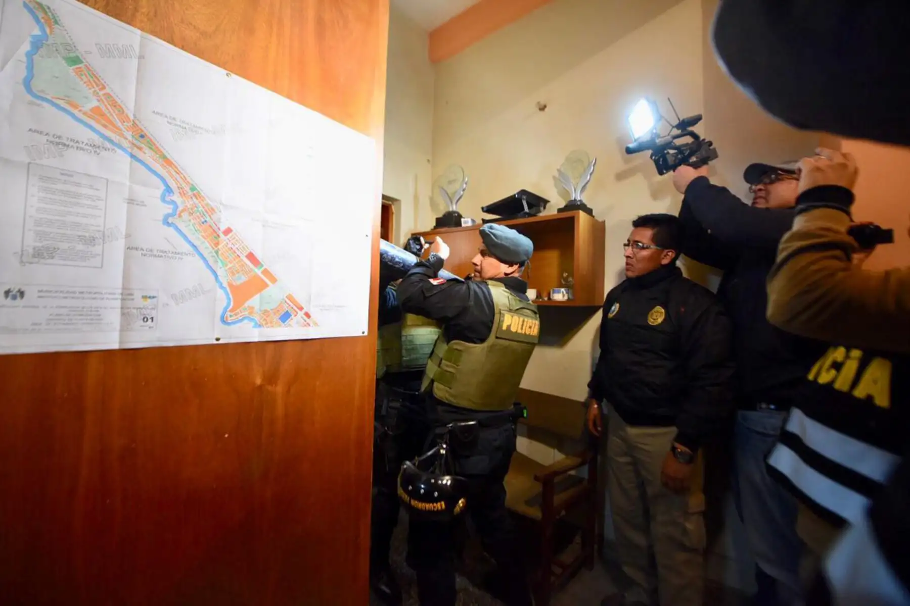 De un total de 15 integrantes de esta organización criminal, se ha capturado a 14. También se ha incautado un arma retrocarga durante el megaoperativo. Foto: ANDINA/Mininter