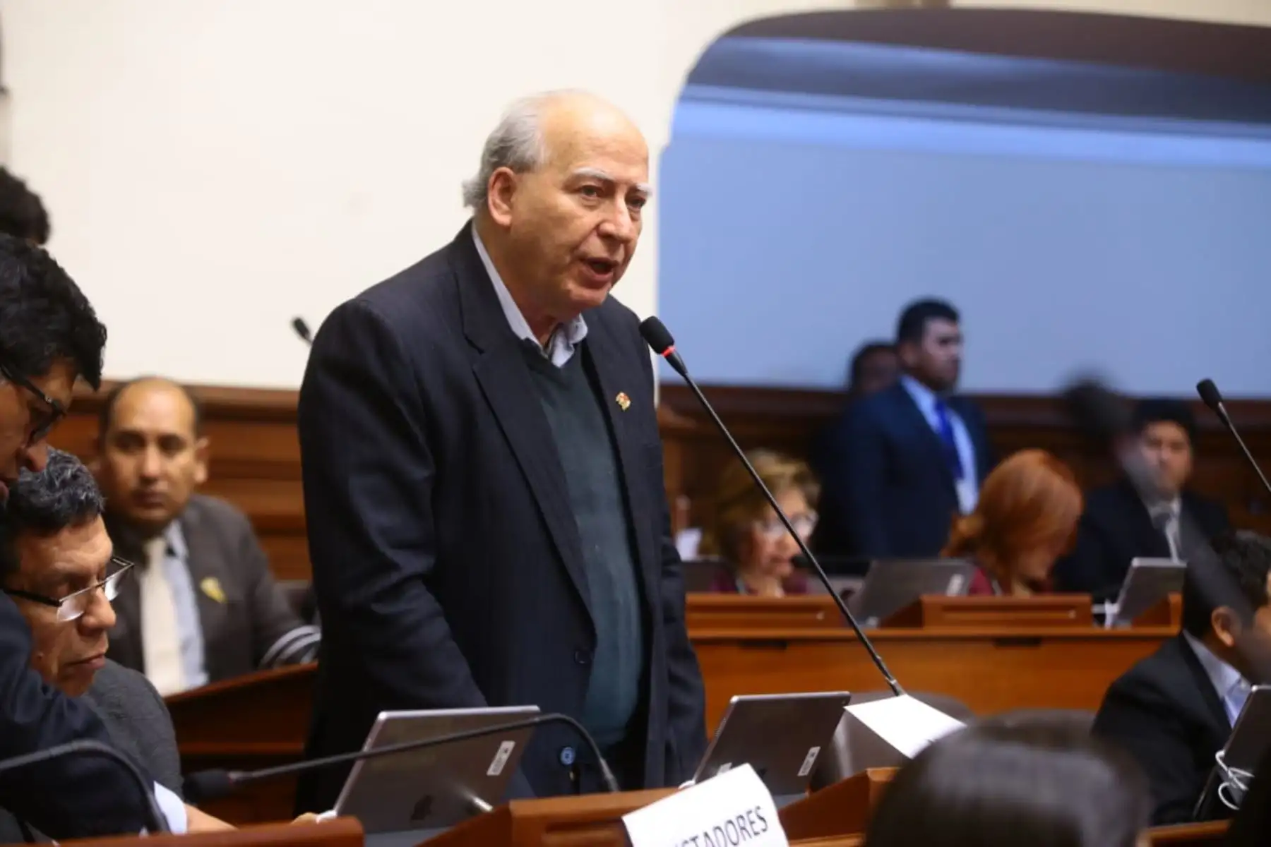 Congresista Manuel Dammert interviene en la sesión vespertina del Pleno. Foto: Congreso de la República