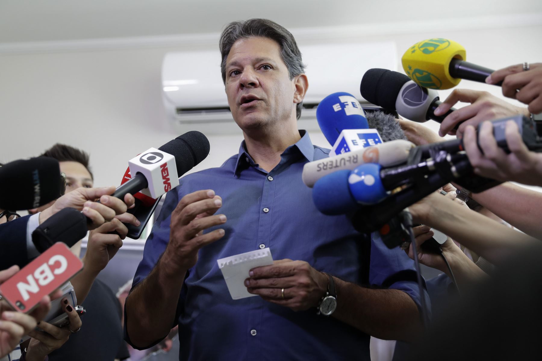 El candidato presidencial del Partido de los Trabajadores (PT), Fernando Haddad, sucesor del expresidente Luiz Inácio Lula da Silva Foto: EFE