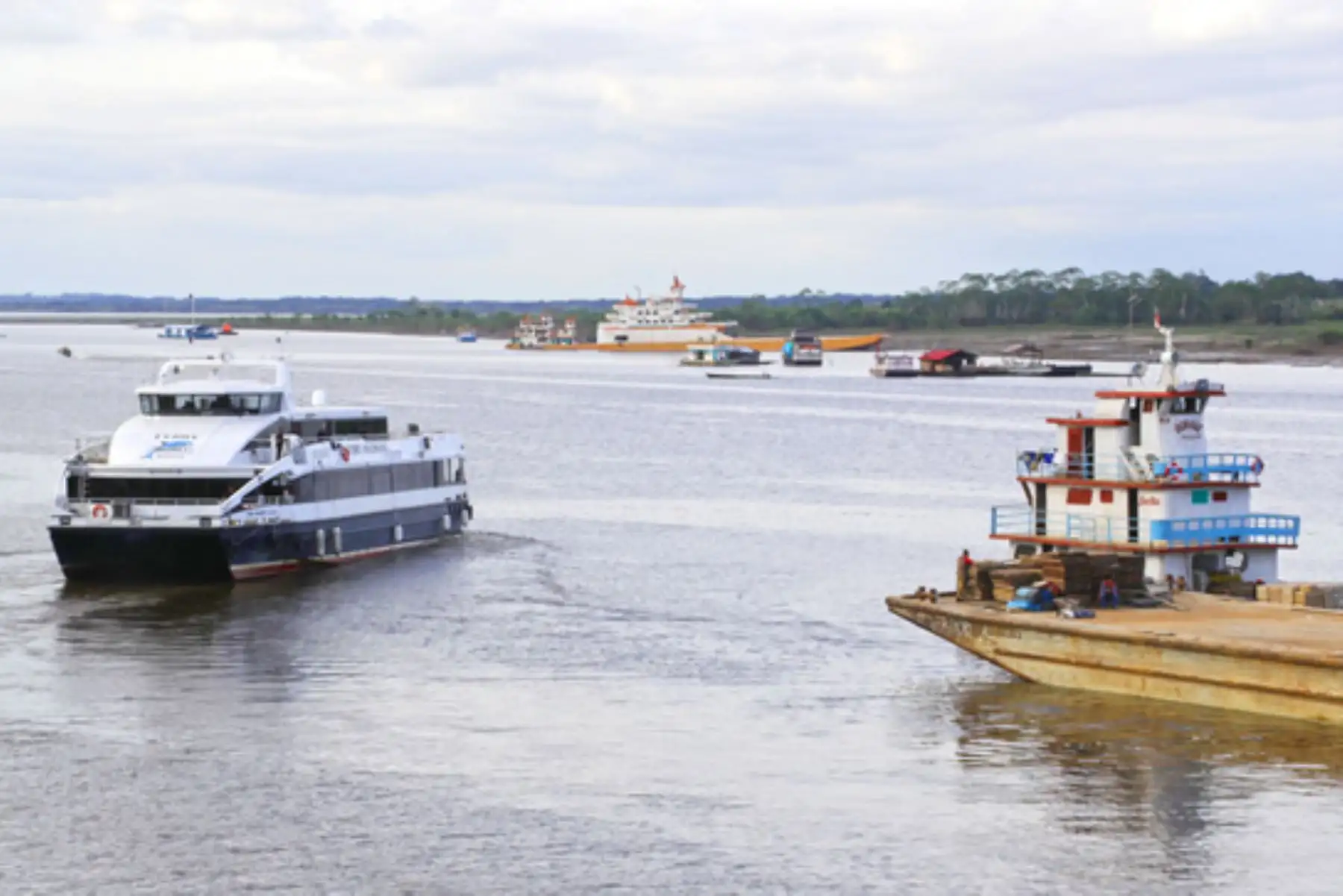 El proyecto Hidrovía Amazónica respetará el ecosistema y a comunidades aledañas a los cauces de ríos Marañón, Huallaga, Amazonas y Ucayali donde se desarrolla, ratificó el Ministerio de Transportes y Comunicaciones (MTC).