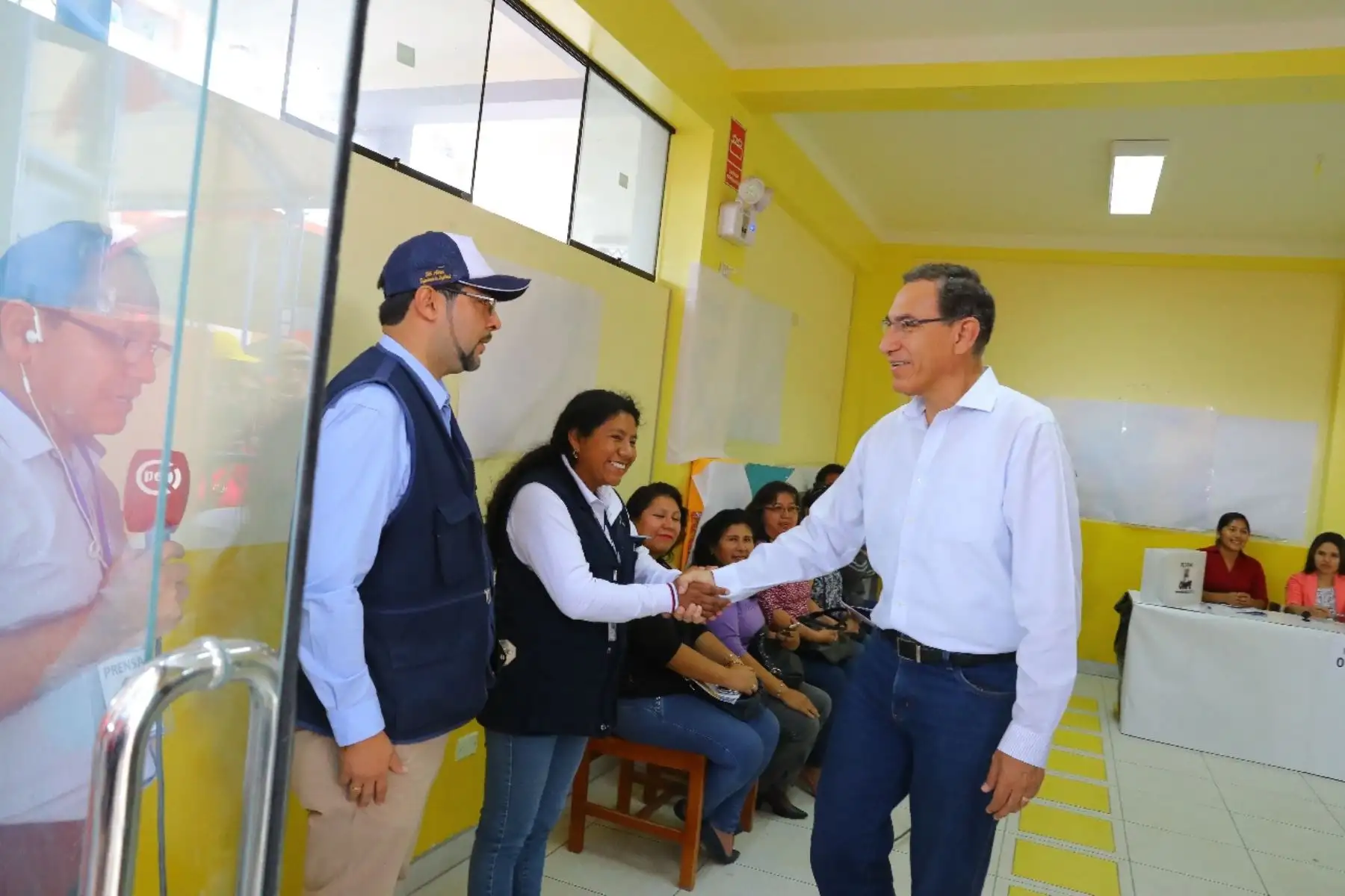 El presidente de la República, Martín Vizcarra. acudió esta mañana a sufragar en el colegio San Antonio de la región Moquegua, en el sur del país. Foto: ANDINA/Andrés Valle/Prensa Presidencia