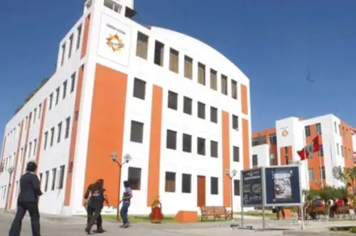 La Gobernación Regional de Arequipa se tendría que definir en una segunda elección, dado que ninguno de los postulantes alcanzó el 30% del respaldo ciudadano, según la encuesta “a boca de urna” realizada por la encuestadora Ipsos Perú.