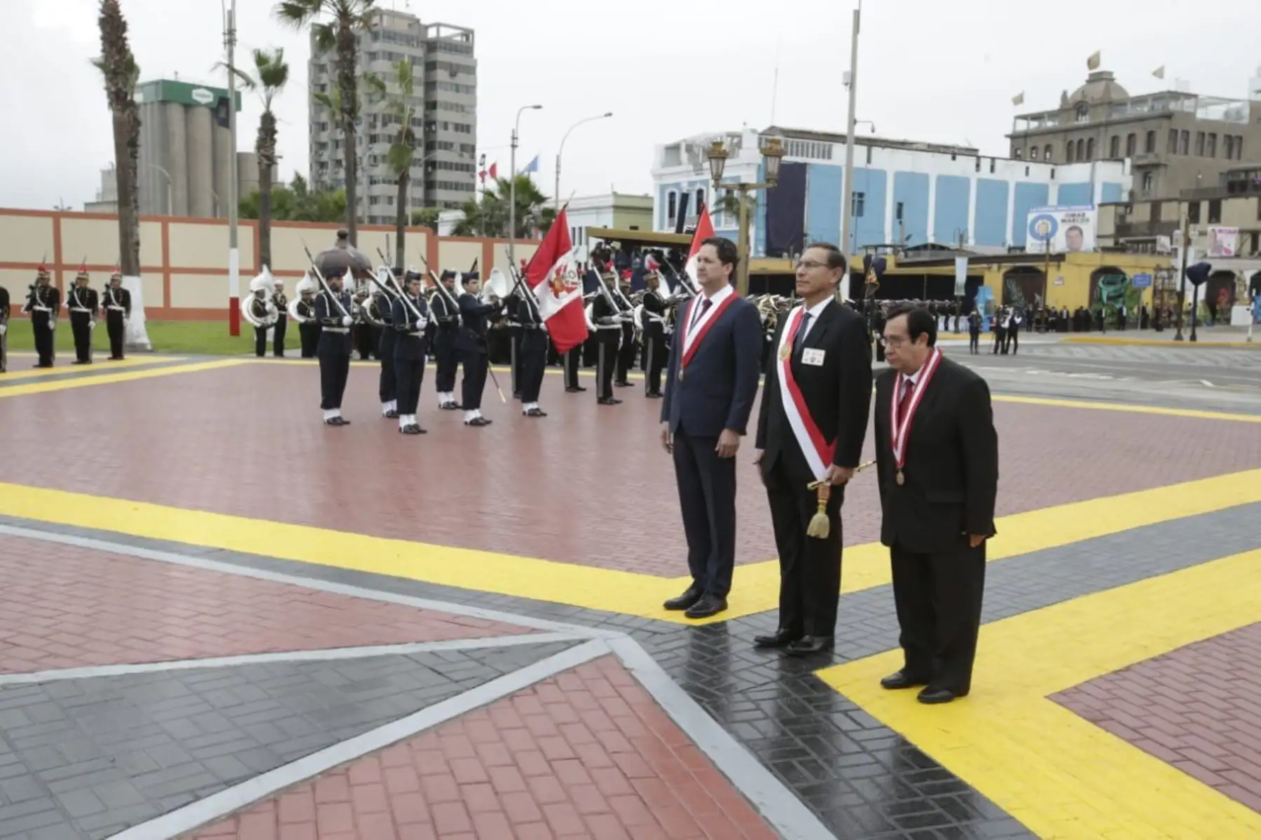 El presidente de la República, Martin Vizcarra, participa en la ceremonia por el 197.º aniversario de la Marina de Guerra del Perú y el 139.º aniversario del Combate de Angamos. Foto: ANDINA/Prensa Presidencia