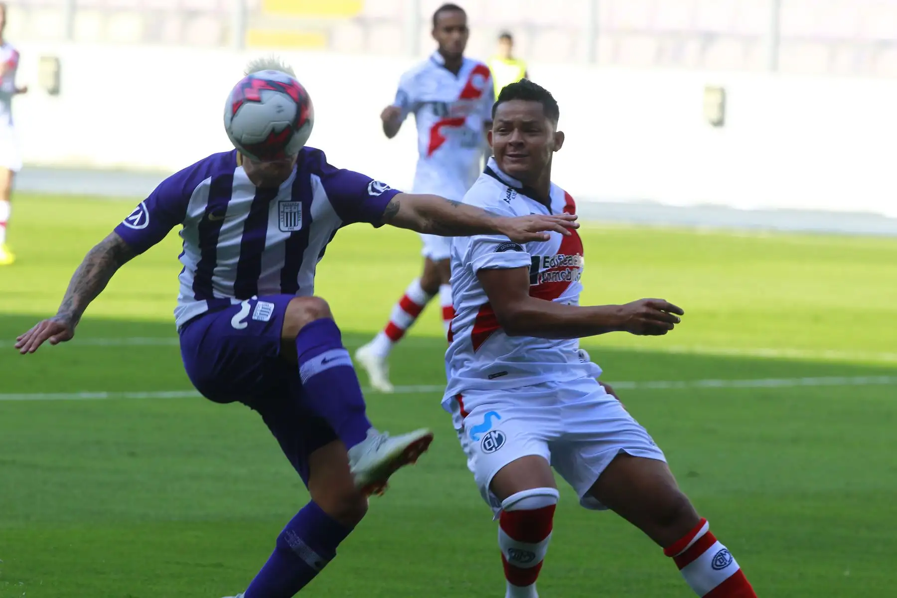 Alianza Lima pierde 1 a 0 ante  Deportivo Municipal en el torneo de clausura del fútbol peruano. Foto: ANDINA/Eddy Ramos