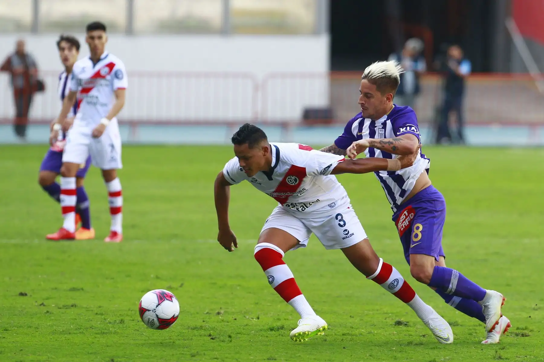 Alianza Lima pierde 1 a 0 ante  Deportivo Municipal en el torneo de clausura del fútbol peruano. Foto: ANDINA/Eddy Ramos