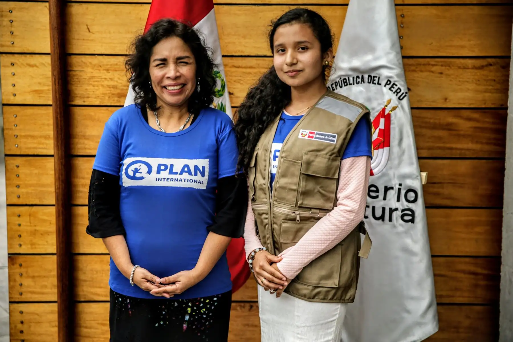 En el marco de la iniciativa global por el Dia Internacional de la Niña, la ministra de Cultura, Patricia Balbuena cedió simbolicamente su cargo a una menor de edad proveniente de Piura. Foto: ANDINA/Luis Iparraguirre