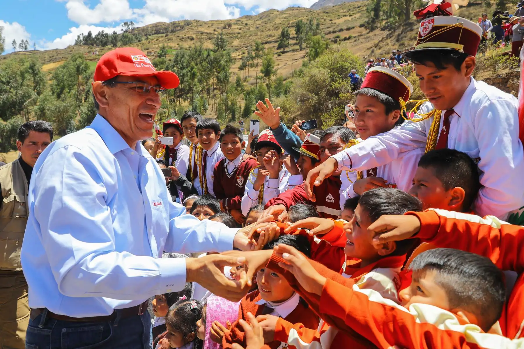Presidente de la República,Martín Vizcarra, da inicio a las obras de mejoramiento de la carretera Oyón - Ambo, en la región Lima.Foto: ANDINA/Andrés Valle/Prensa Presidencia