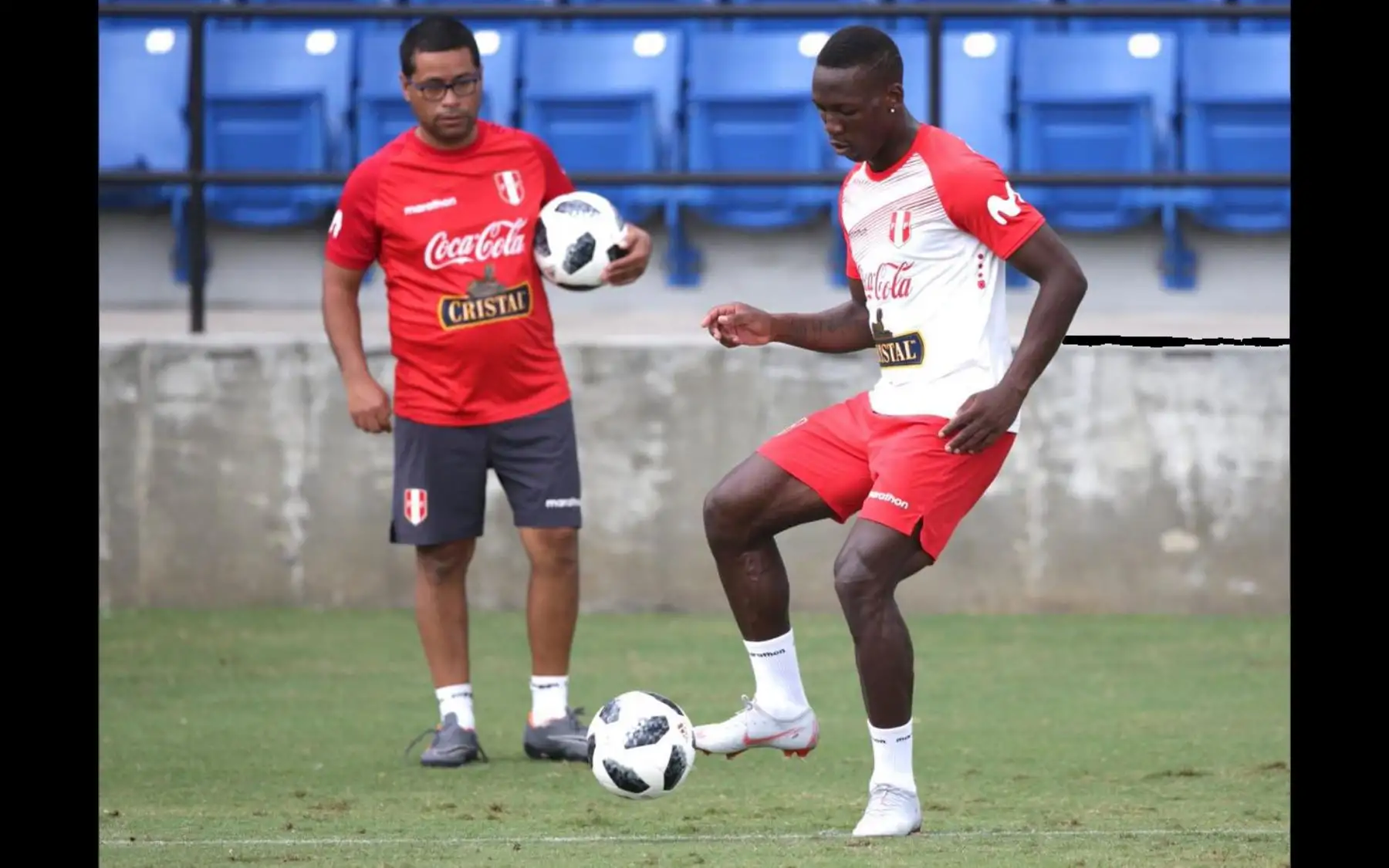El lateral derecho, Luis Advíncula, entrena con la selección peruana de fútbol en 
 Miami-Estados Unidos:Foto: ANDINA/FPF