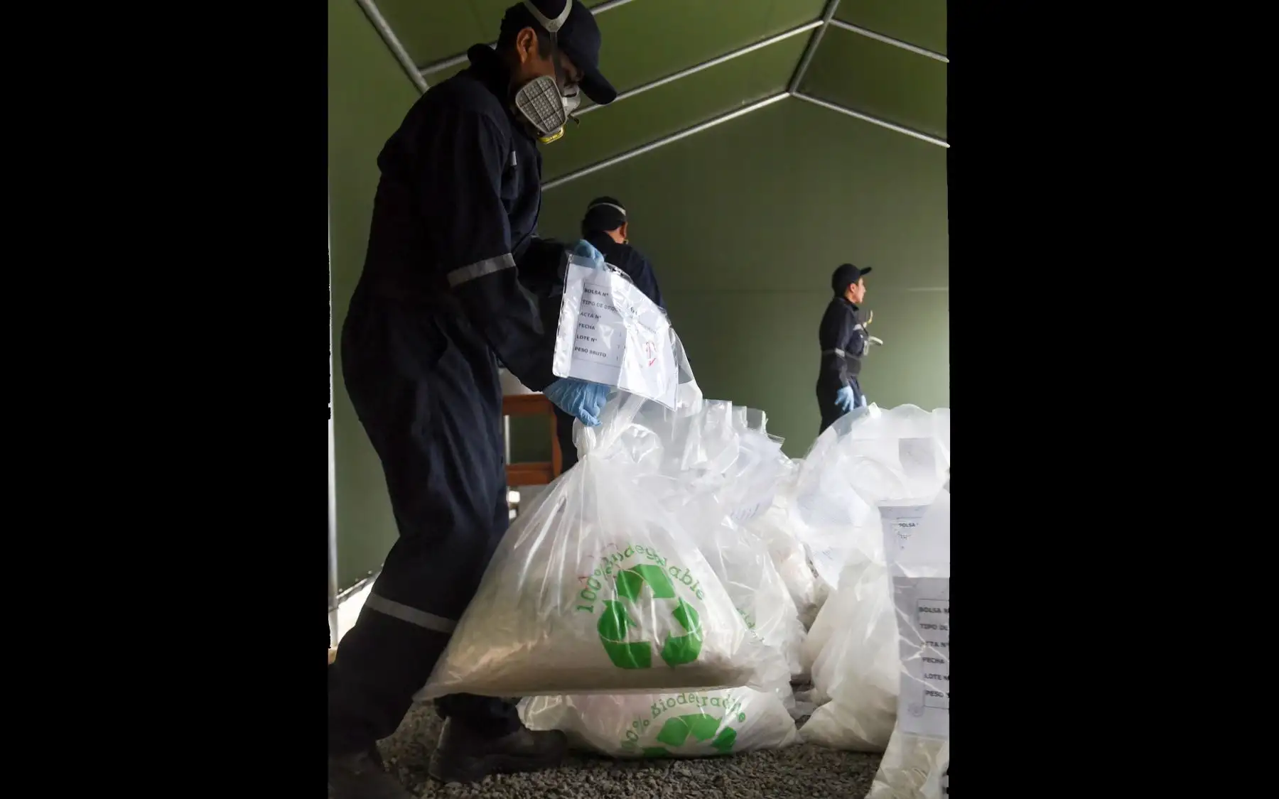 Incineran más de 25 toneladas de droga incautada por la Policía Nacional en operativos a nivel nacional. Participa el viceministro de Orden Interno del Mininter, Carlos León Romero, y representantes de las instituciones de lucha antidrogas. Foto: ANDINA/Mininter