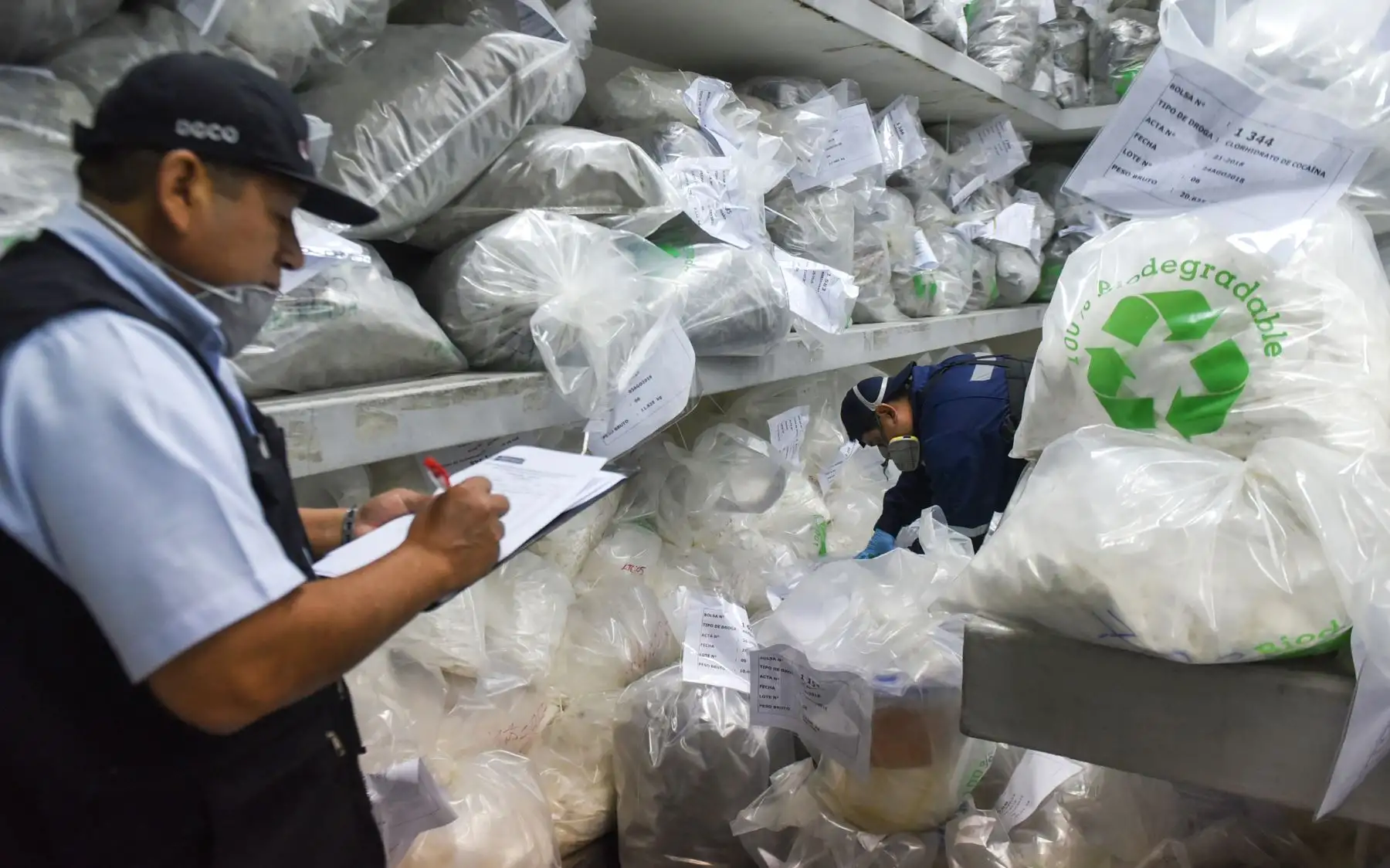 Incineran más de 25 toneladas de droga incautada por la Policía Nacional en operativos a nivel nacional. Participa el viceministro de Orden Interno del Mininter, Carlos León Romero, y representantes de las instituciones de lucha antidrogas. Foto: ANDINA/Mininter