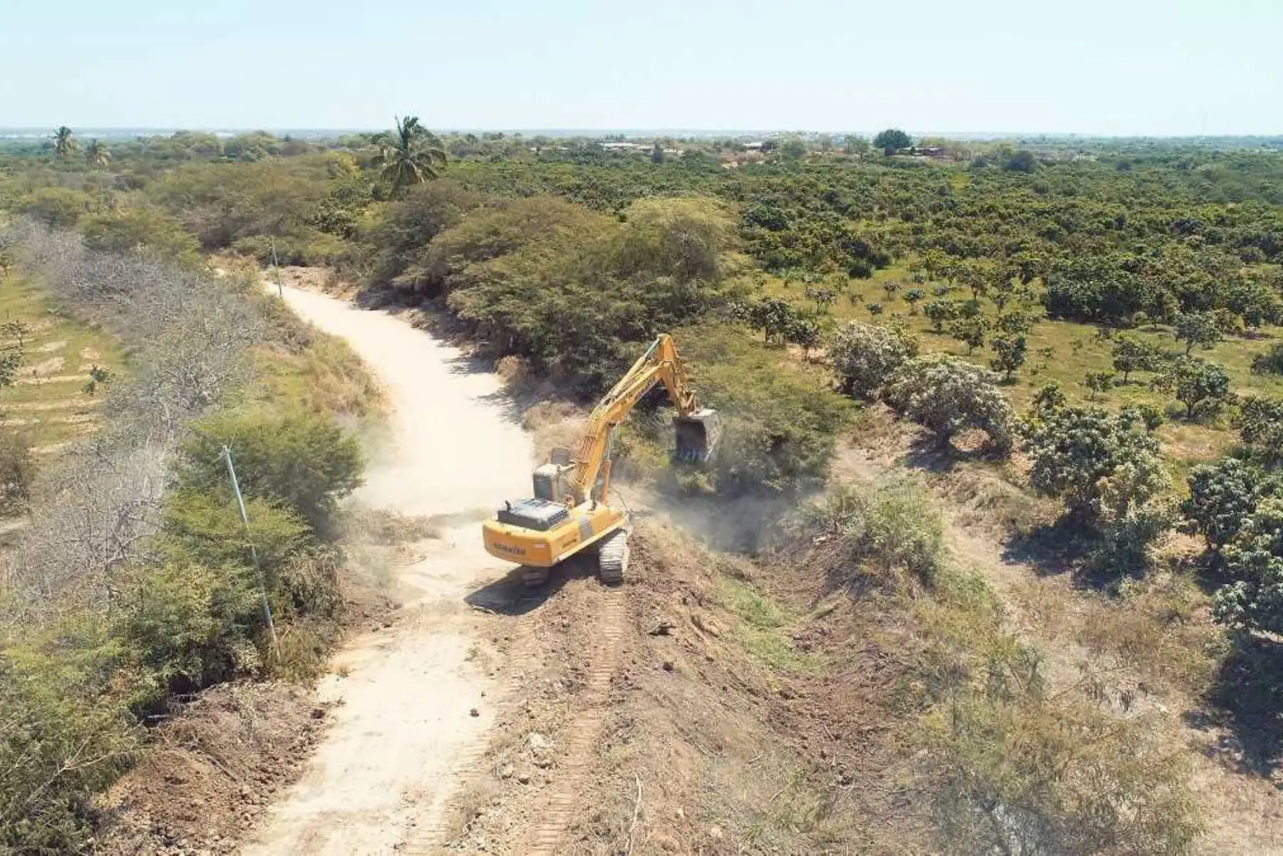 La Autoridad para la Reconstrucción con Cambios (ARCC) busca la participación de los núcleos ejecutores para que los mismos pobladores trabajen en la reconstrucción de sus canales de riego y bocatomas que fueron afectados por las inundaciones generadas como consecuencia del fenómeno de El Niño Costero.