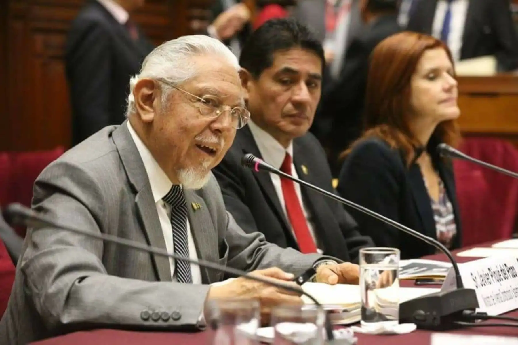 Ministro de Vivienda, Construcción y Saneamiento, Javier Piqué del Pozo. Foto: Cortesía.