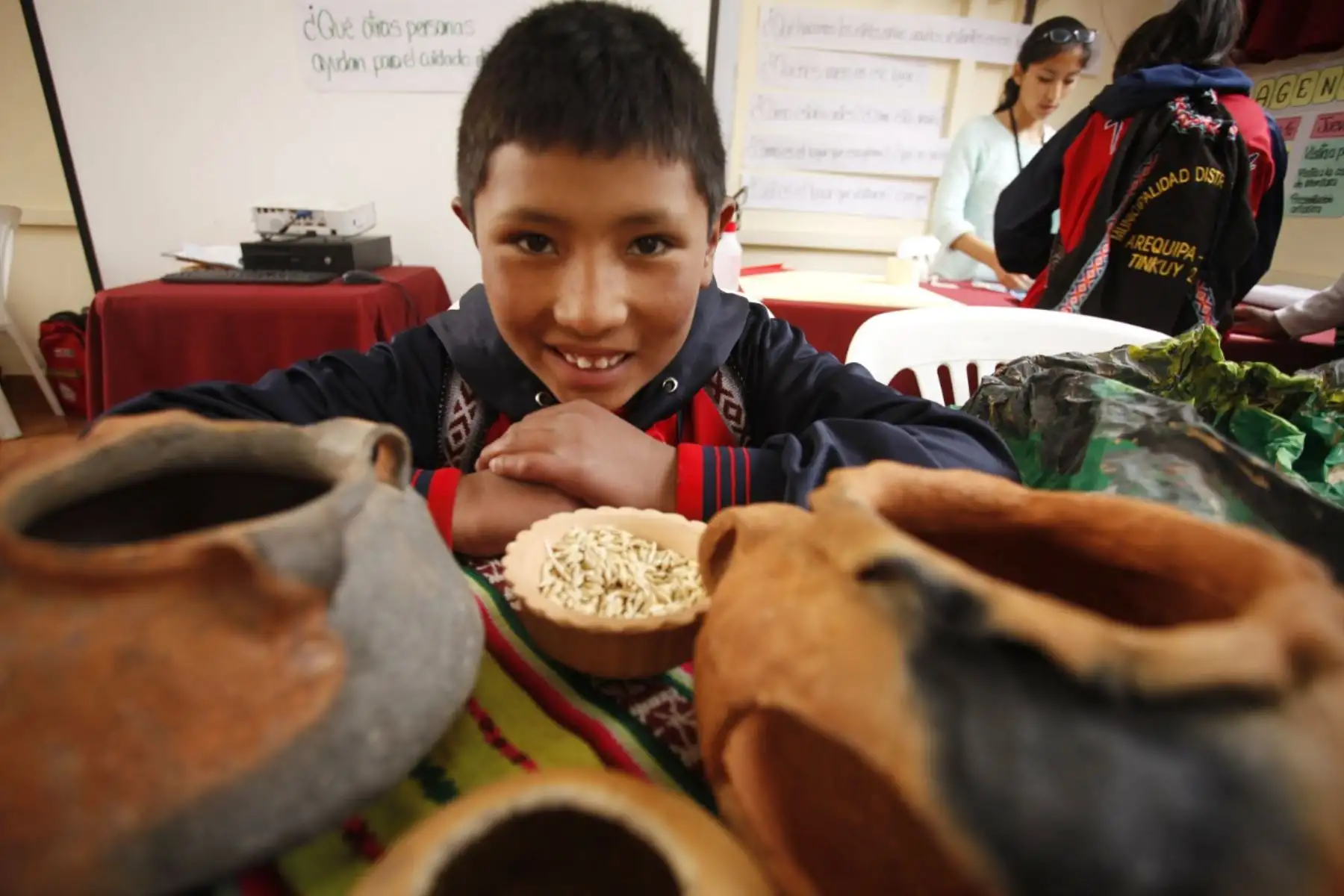 Más de 160 escolares de 21 pueblos originarios y comunidades afroperuanas presentarán en el Tinkuy 2018 alimentos que se cultivan y se emplean en sus localidades, en especial aquellos que contribuyen a un crecimiento saludable, nutritivo y sin anemia. Foto: ANDINA/Minedu