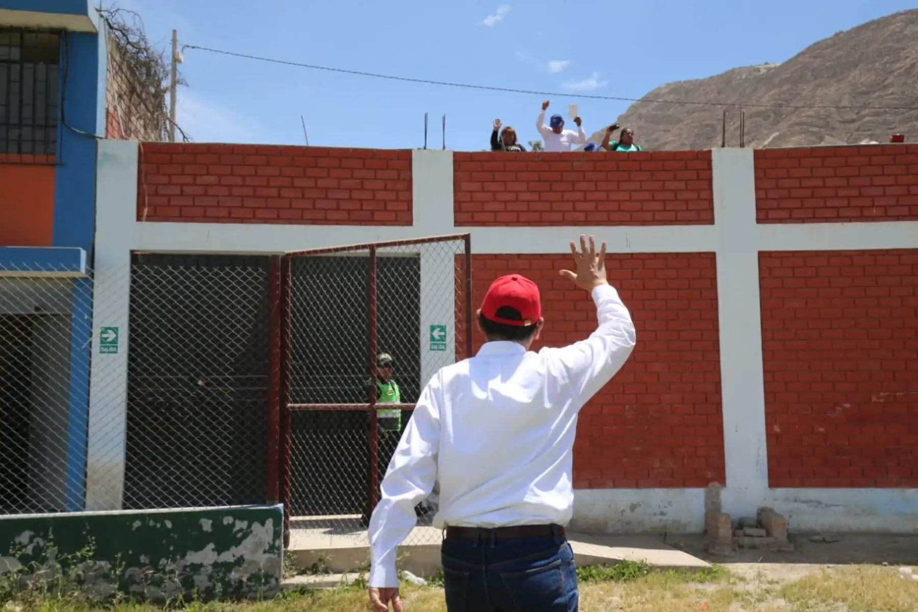 Presidente de la República, Martín Vizcarra, quien se encuentra en una visita de trabajo, en la región de Moquegua. El jefe de Estado inspecionó las obras de la carretera Moquegua – Arequipa, en el sector de Omate. Foto: ANDINA/Prensa Presidencia