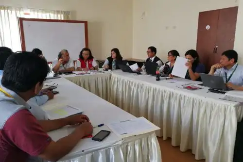 En el marco del Muni-Ejecutivo que se desarrolla en la región Moquegua, ministros y viceministros sostienen reuniones con autoridades regionales y locales para evaluar el avance de los proyectos que impulsarán el progreso y mejorarán la calidad de vida de la población.