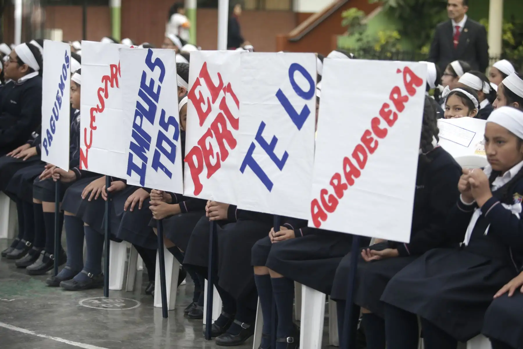 La  SUNAT lanza la Semana de Educación Tributaria y Lucha contra el Contrabando que se realiza como parte del programa de Cultura Tributaria que desarrolla con el apoyo del MINEDU. Foto: ANDINA/Melina Mejía