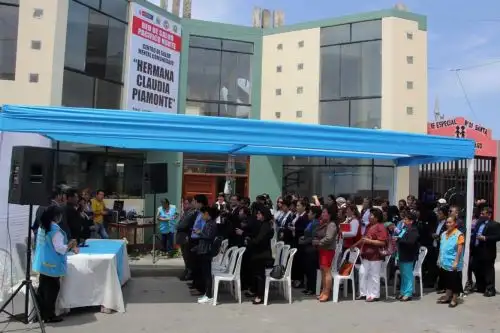 La provincia ancashina del Santa ya cuenta con su primer centro de salud mental comunitario, para beneficio de cientos pobladores de la zona, que contará con especialistas para tratar problemas psicológicos y psiquiátricos, informó el titular de la Dirección Regional de Salud de Áncash (Diresa), Martín Gutiérrez Zapata.