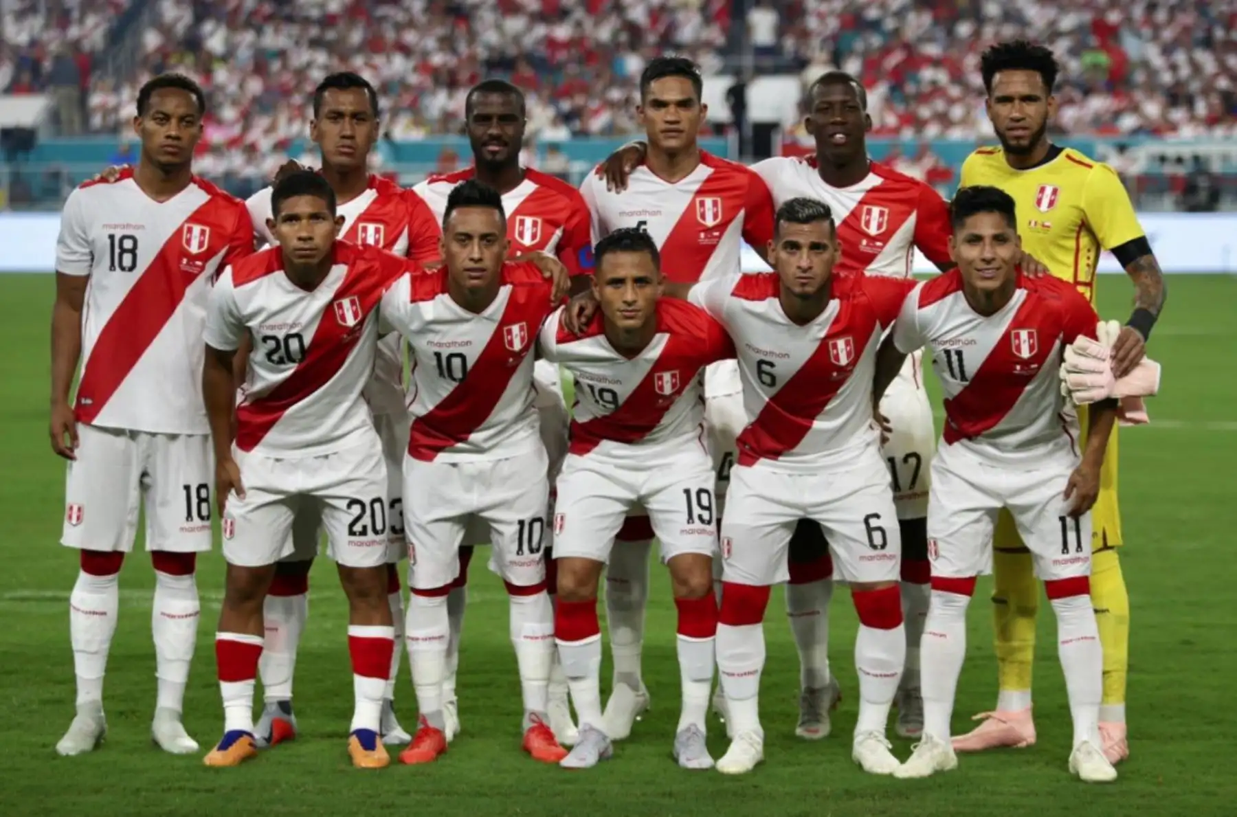 Las selecciones de Perú y Chile empatan sin goles al final del primer tiempo del partido amistoso disputado en el Hard Rock Stadium de Miami. Foto:ANDINA/ FPF