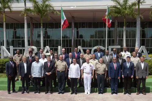 Ministro de Defensa, José Huerta, coordina acciones con ministros de Ecuador, Bolivia y Colombia.